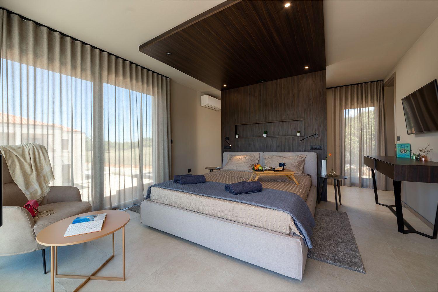 Noble Strandnahe Mit Meerblick, Privatpool, Gym, Nur 700 Meter Zum