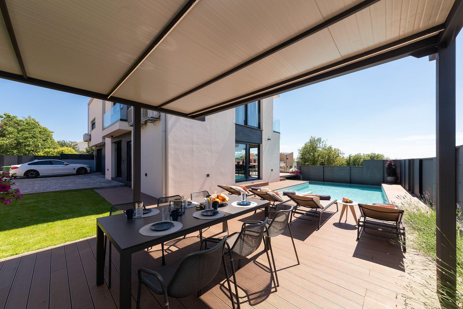Noble Strandnahe Mit Meerblick, Privatpool, Gym, Nur 700 Meter Zum Ferienhaus *